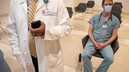 Sufre reacción alérgica grave tras recibir vacuna contra el Covid