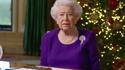 "No est&aacute;n solos", el mensaje navide&ntilde;o de la reina Isabel II
