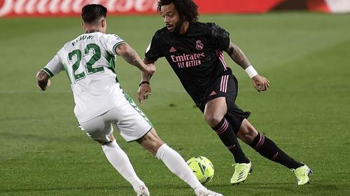 El Real Madrid empata ante Elche y sigue en segunda posición