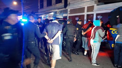 PNC localiza auto y desarticula banda de robacarros en la zona 7