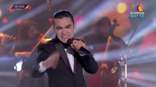 Dennis Arana estremece en el noveno concierto de La Academia