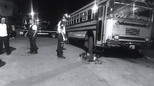 Acribillan a piloto y ayudante afuera de iglesia evangélica