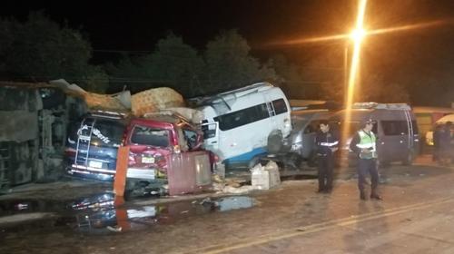 Bus vuelca y protagoniza primera tragedia de 2020 en Per&uacute;