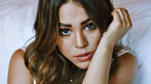 El momento más "erótico" de Danna Paola en sus 20 años de carrera