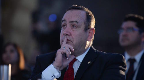 Giammattei nombra ministro a un diputado electo