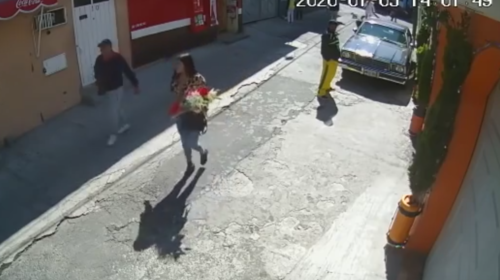 Utilizan a vendedora como carnada para distraer y cometer asaltos