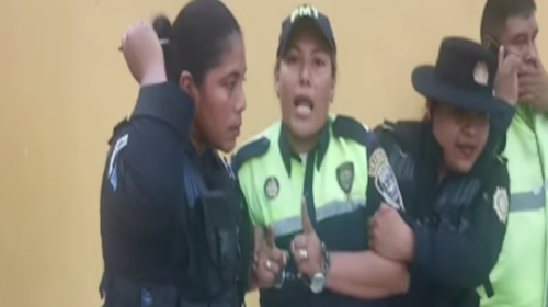 Capturan a una agente de la PMT tras una confusa pelea con PNC
