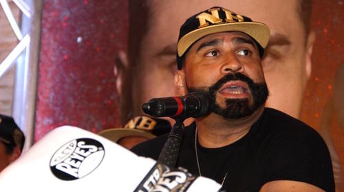 Neto se indigna con boxeadora que critic&oacute; su pelea con 3 Kiebres