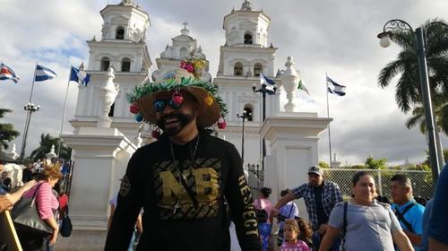 "Tres Kiebres" se burla de Neto Bran para "encender la previa"