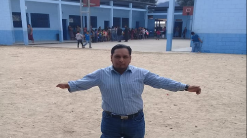 El "profesor Maxy" ya tiene nueva escuela 