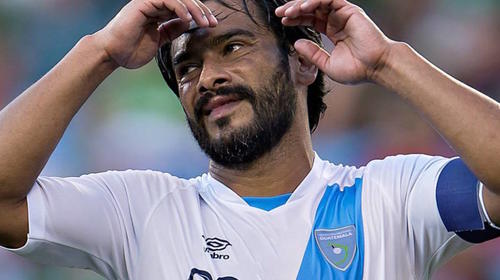 Carlos "El Pescado" Ruiz se disculpa con Neto Bran 