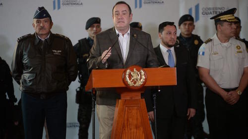 Giammattei: "Mujer quer&iacute;a vender a sus hijos y seguir a EE.UU."