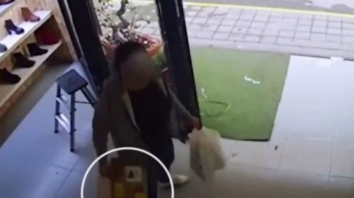 Mujer rob&oacute; 40 vibradores y se los regal&oacute; a sus "vecinas"