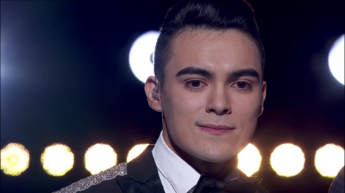 Dennis Arana le dedica "Ángel" a su padre, pero no convenció