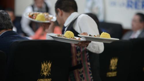 Molestia por propuesta para eliminar pago de almuerzo a diputados