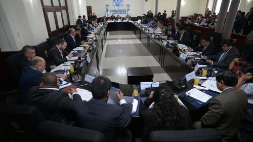 Los beneficios económicos de los diputados