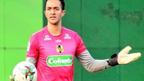 Ricardo Jerez ataj&oacute; un penalti en el triunfo de su equipo