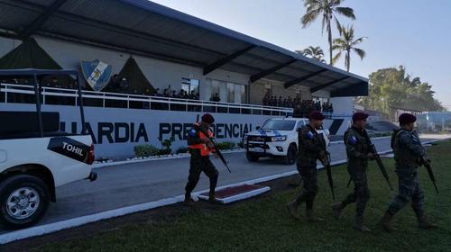 Soldados se preparan para reemplazar a la SAAS