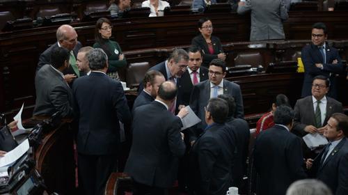 Diputados usan el coronavirus para "meter" una polémica ley