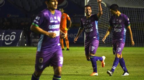 Antigua GFC derrota a en casa a Comunicaciones 