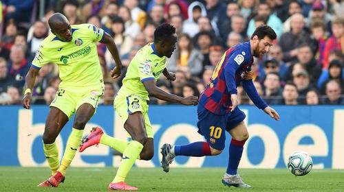 El escandaloso autopase de Messi: le quebró la cintura al rival