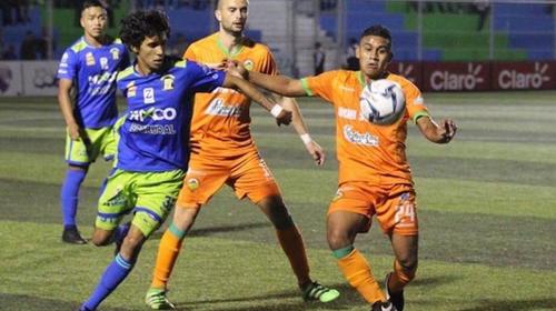 Polémico triunfo de Mixco sobre Siquinalá incluyó penal repetido