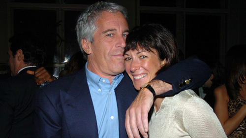 Detienen a exnovia de Jeffrey Epstein por abuso sexual de menores