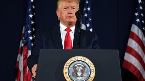 Mensaje de Trump por el 4 de julio ignora la crisis de Covid-19