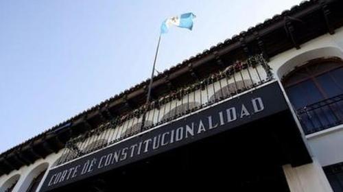 Constituyentes se pronuncian por conflicto del Congreso y la CC