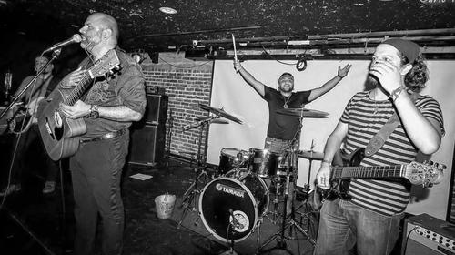 Fundador de la banda Radio Viejo falleci&oacute; por Covid-19