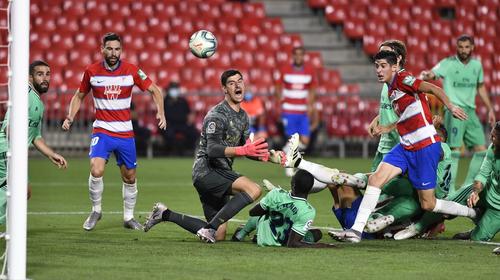 El Real Madrid vence al Granada y est&aacute; a punto de ganar La Liga
