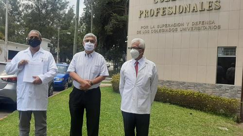 Logran más de 10 mil firmas para exigir protección para médicos