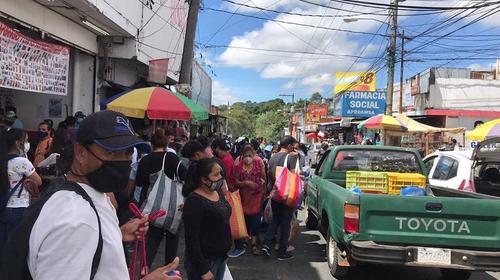 Aglomeraciones este sábado por adelanto en toque de queda