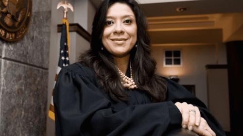 Atacan a tiros a familia de jueza en caso de Jeffrey Epstein 