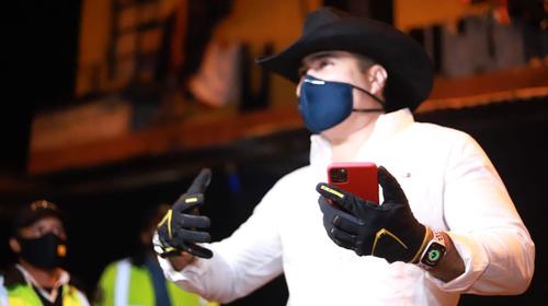 Neto Bran insiste en usar túneles de desinfección, pese a riesgos