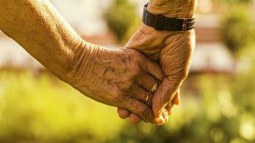 Pareja de abuelitos superó el Covid-19 en Guatemala 