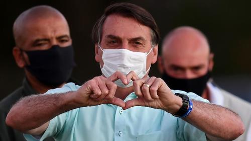 Con coronavirus, Jair Bolsonaro es captado sin mascarilla