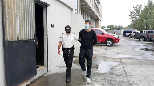 Juez procesa a Marco Pappa por faltas al orden público