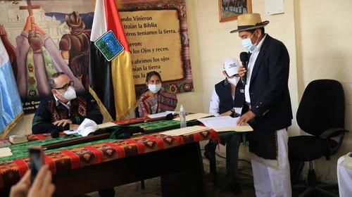 Autoridades indígenas exigen disculpa pública de Giammattei