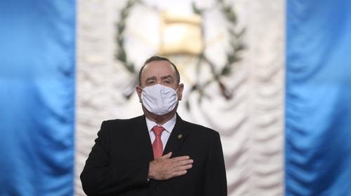 Giammattei crea Comisi&oacute;n de DDHH y disuelve tres secretar&iacute;as 