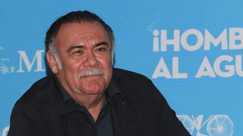 Jesús Ochoa pide dinero en las calles para apoyar a artistas