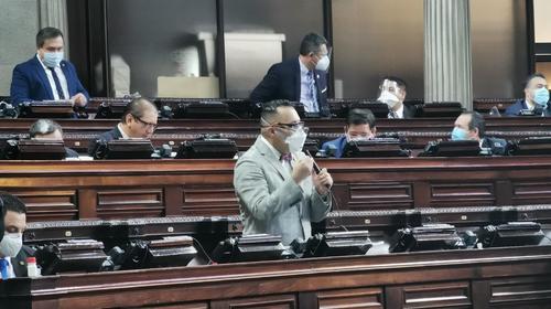 Diputado sospechoso de Covid-19 revela que dio negativo