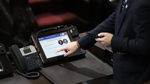 Diputados incluyen artículo para exonerar multas a funcionarios