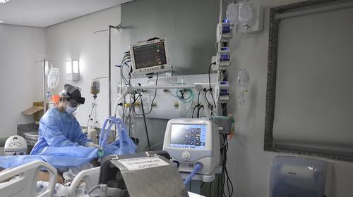 OMS anuncia reanudación de ensayos clínicos con hidroxicloroquina