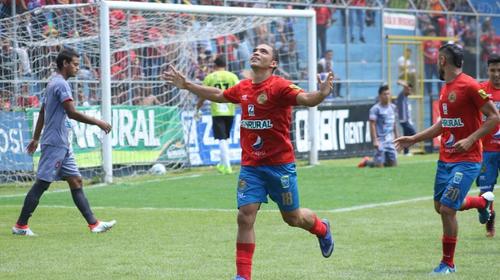 Municipal ficha a Janderson Pereira y así reaccionan las redes