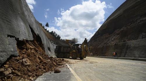 MP recaba evidencias en oficinas del Ministerio de Comunicaciones