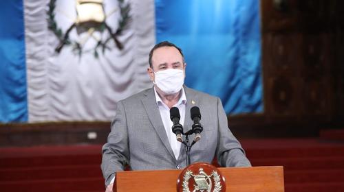 Giammattei lamenta asesinato de Domingo Choc 