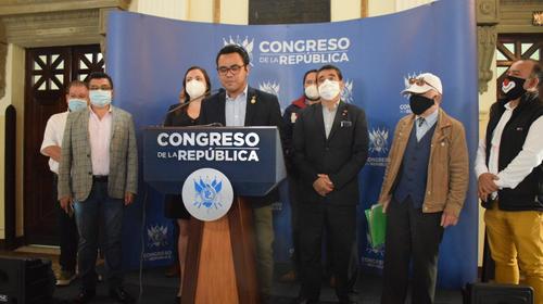 Presentan iniciativa para brindar apoyo económico a artistas