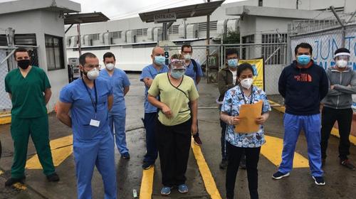 Oficializan Bono de Riesgo para médicos que atienden Covid-19