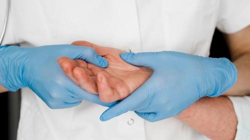 El mensaje de un médico del Roosevelt a Giammattei